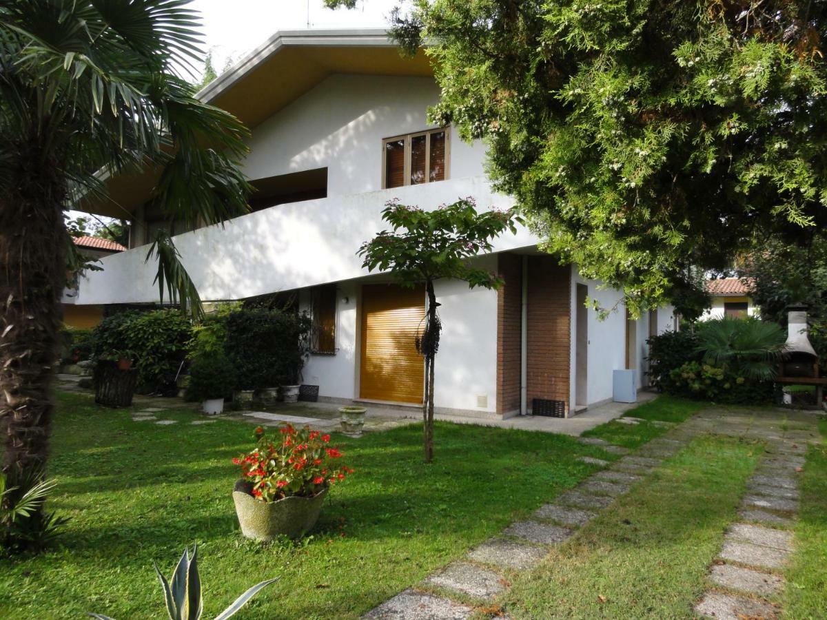 Villa Galasso Bibione Exteriör bild