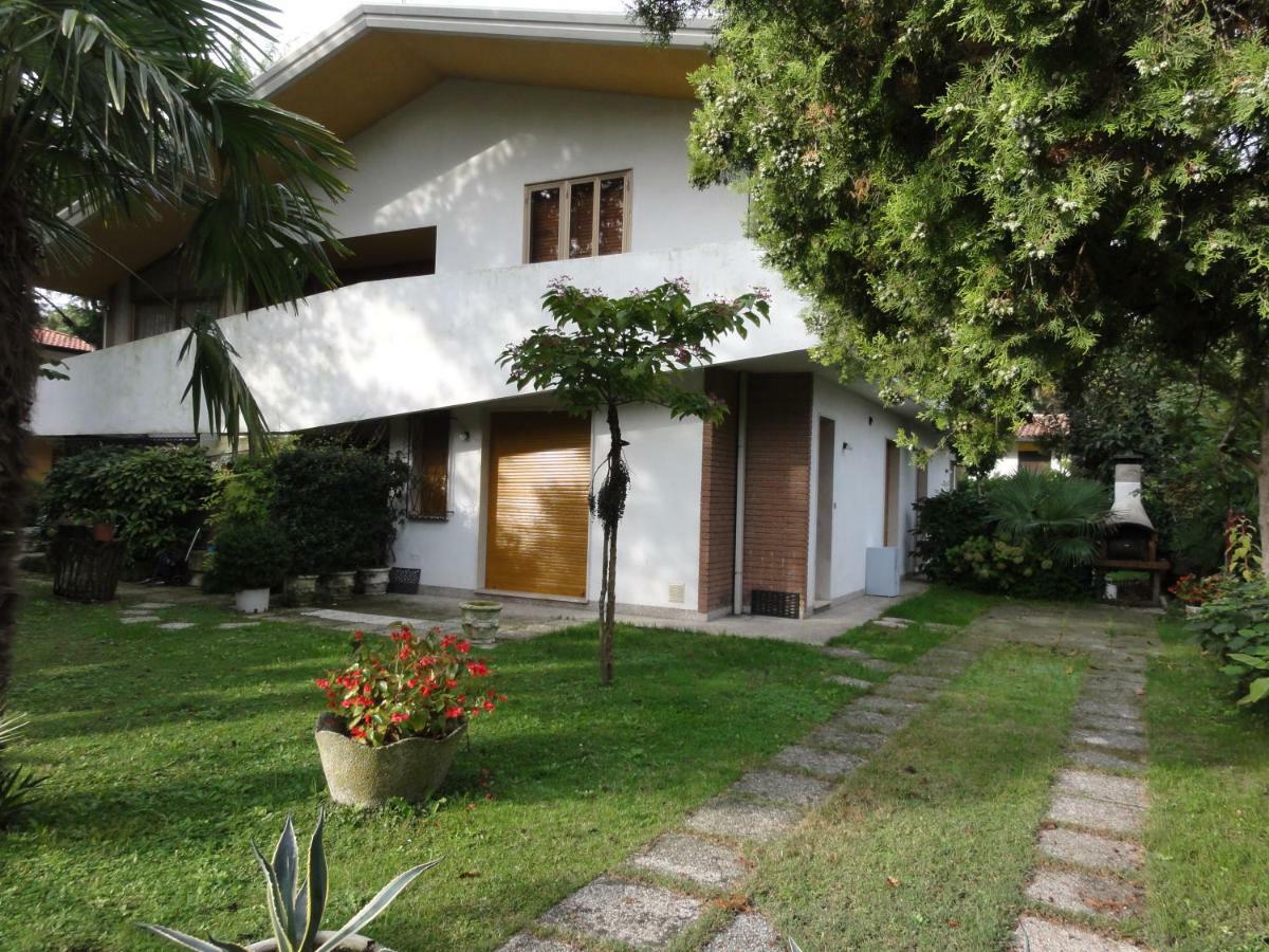Villa Galasso Bibione Exteriör bild